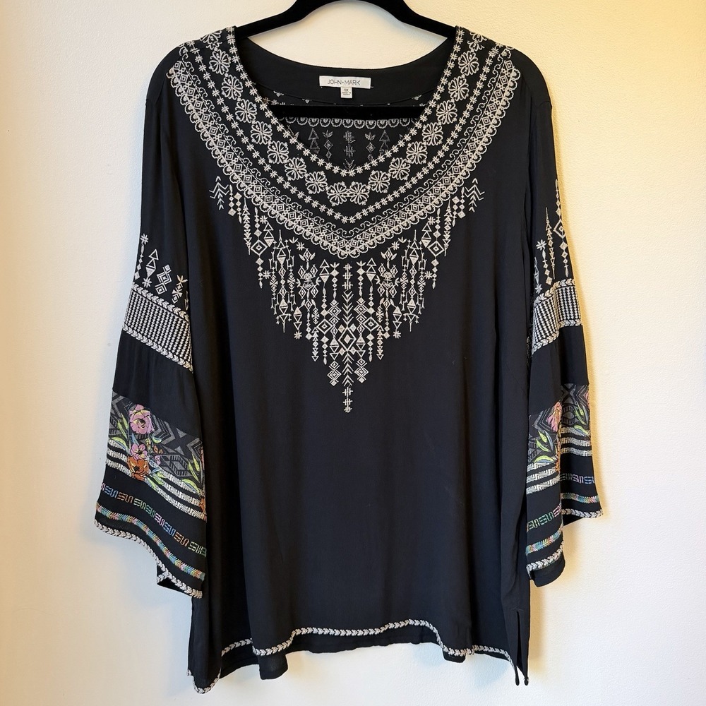 John.Mark Top Embroidered Bohemian 1X Black Multi Bell Sleeves Side Slits - Picture 2 of 6